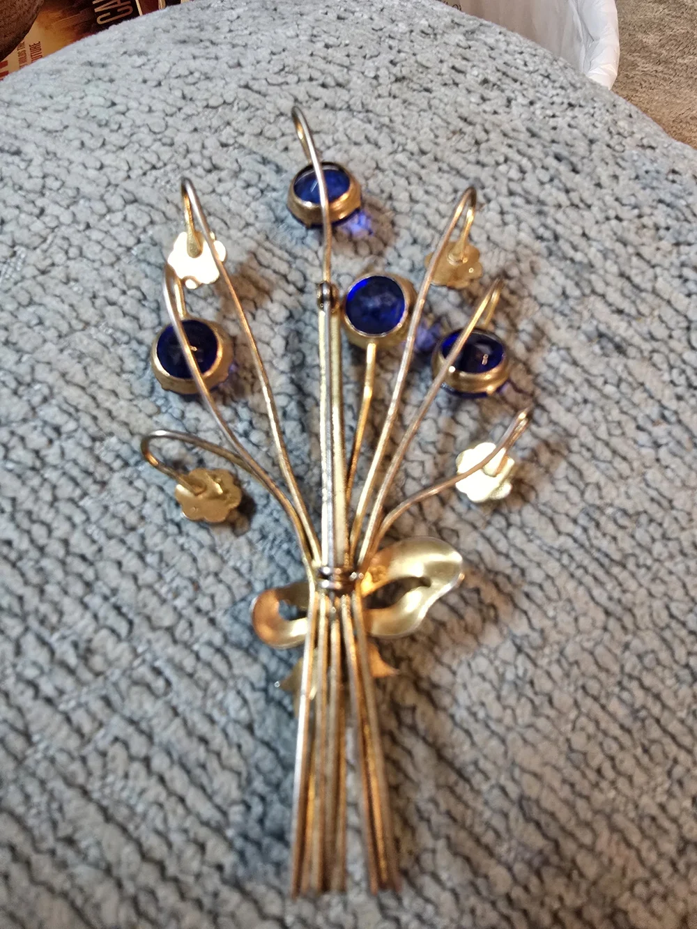 Vintage Gold-Tone 4